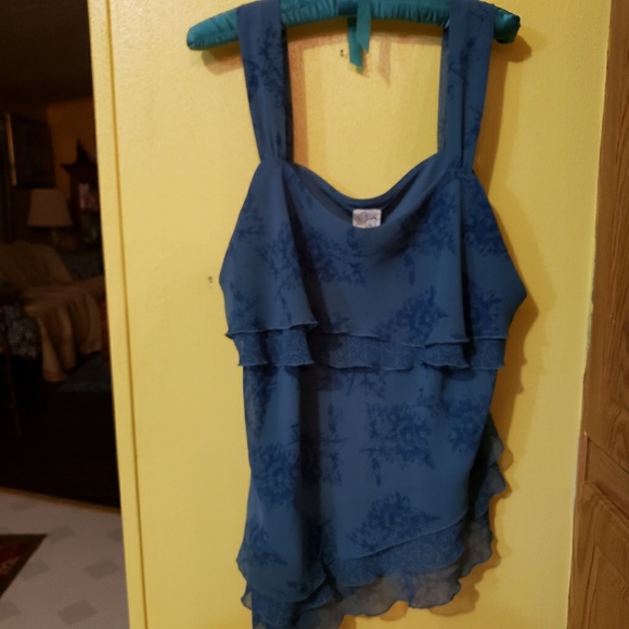 Tops - GORGEOUS!! Dressy Blue Assymetrical Ruffled Top